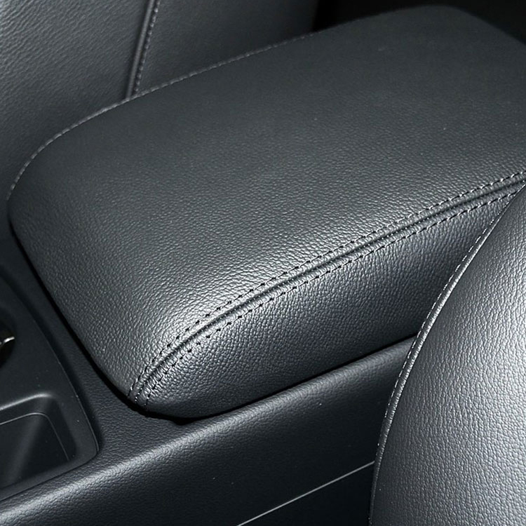 Audi könyöklővédő huzat – bőr 1 Audi könyöklővédő huzat – bőr