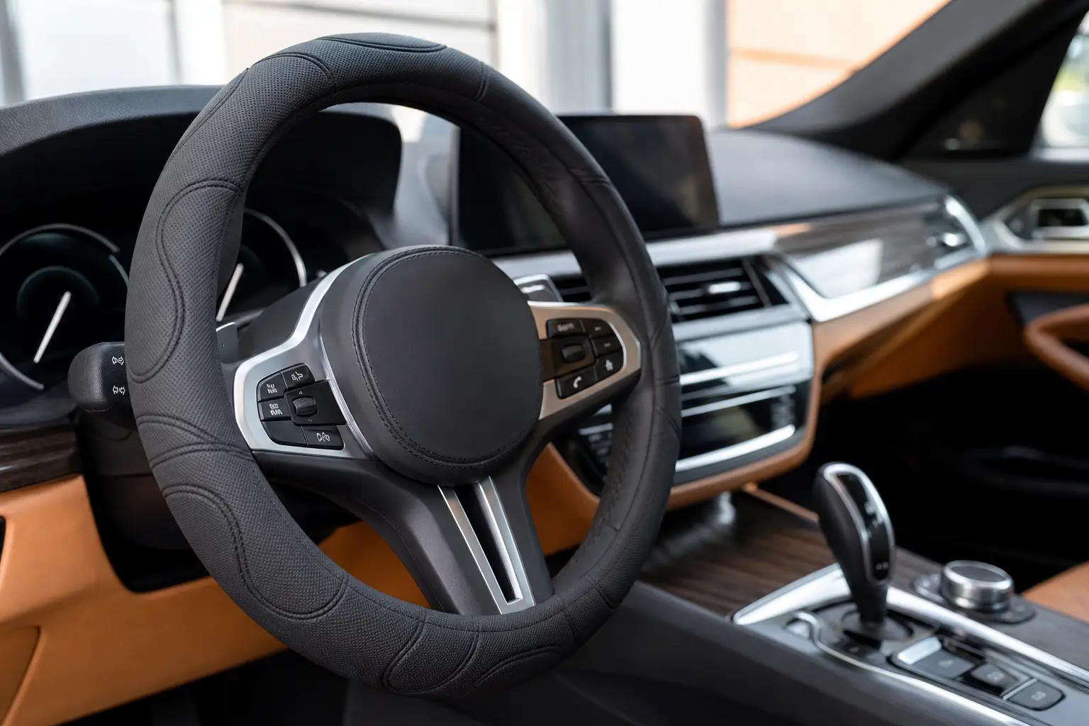 output1 3 - Royal Tuning autó és motoros kiegészítő webshop
